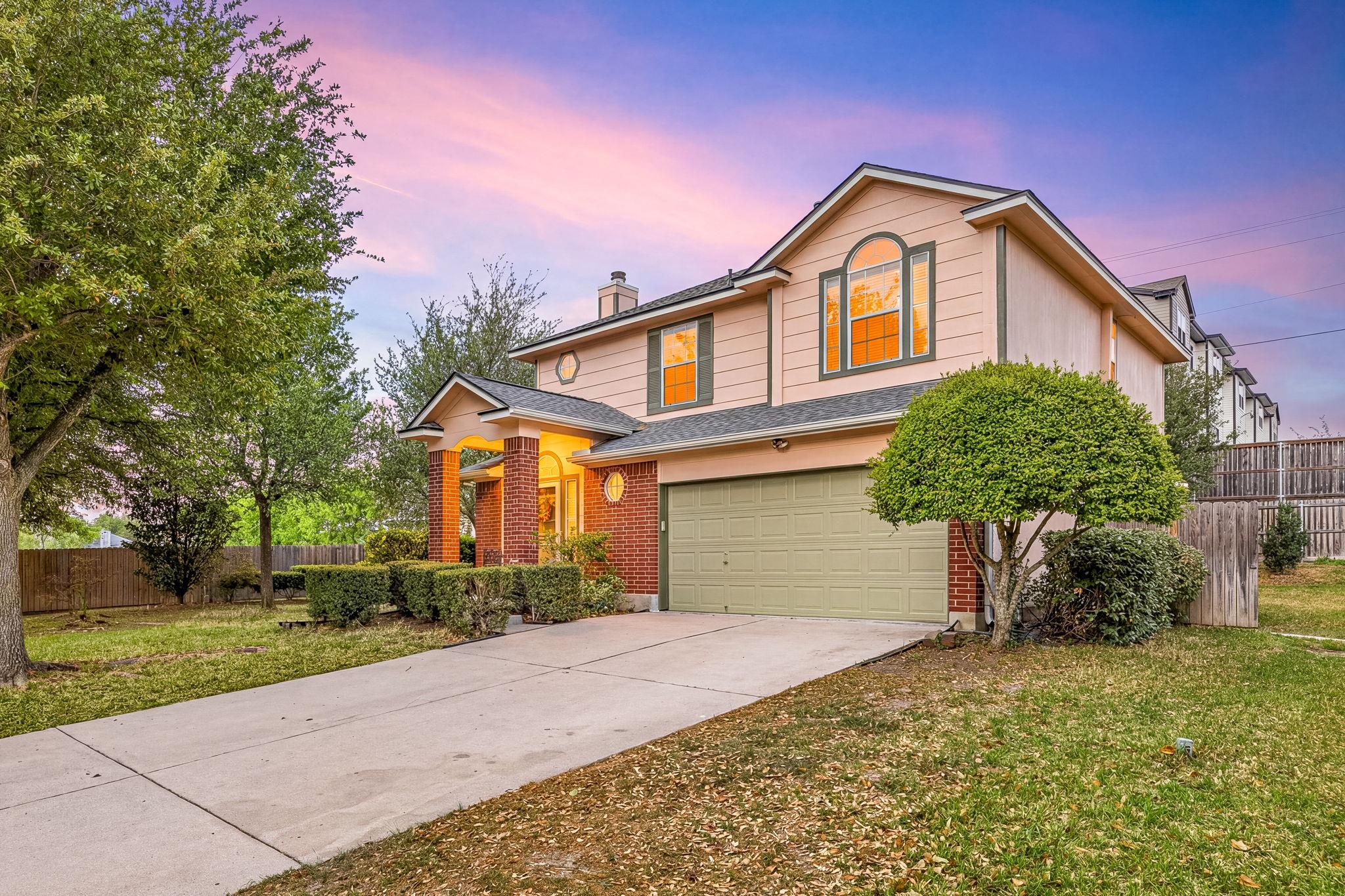 103 Little Lake Rd, Hutto, TX 78634