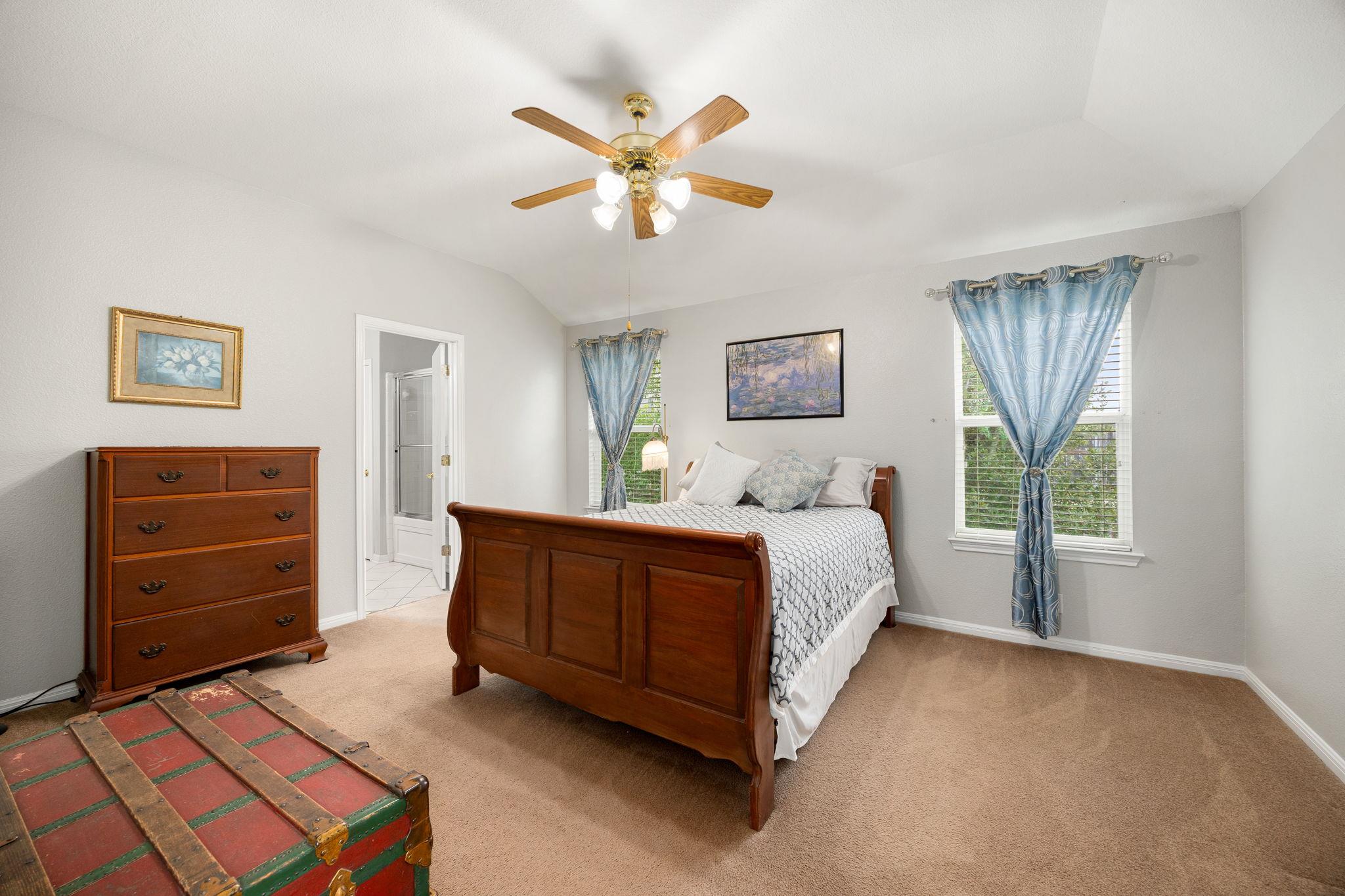 103 Little Lake Rd, Hutto, TX 78634