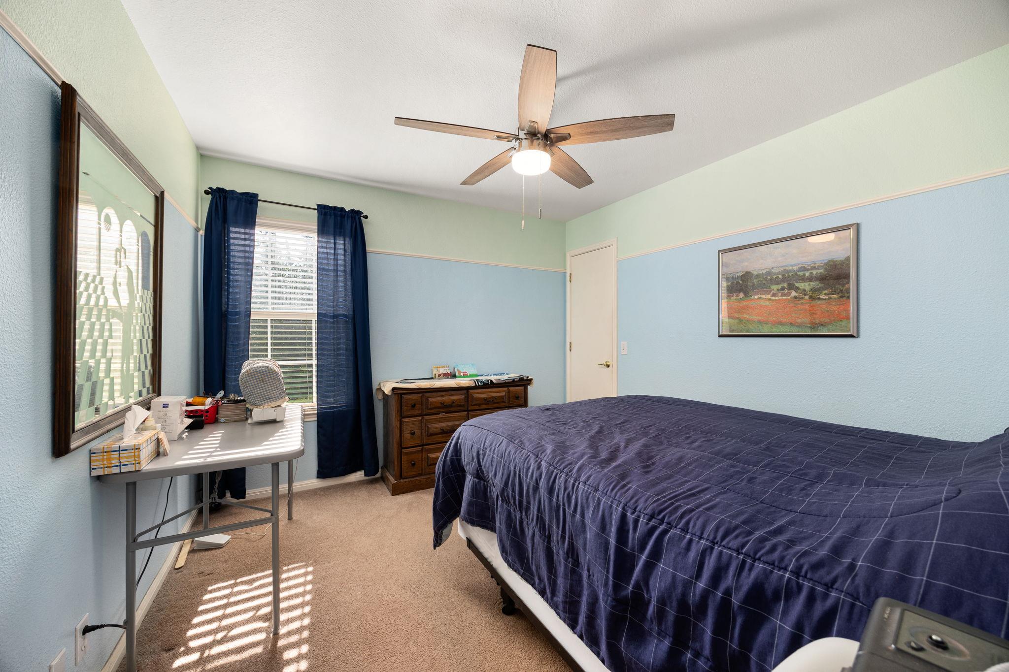 103 Little Lake Rd, Hutto, TX 78634