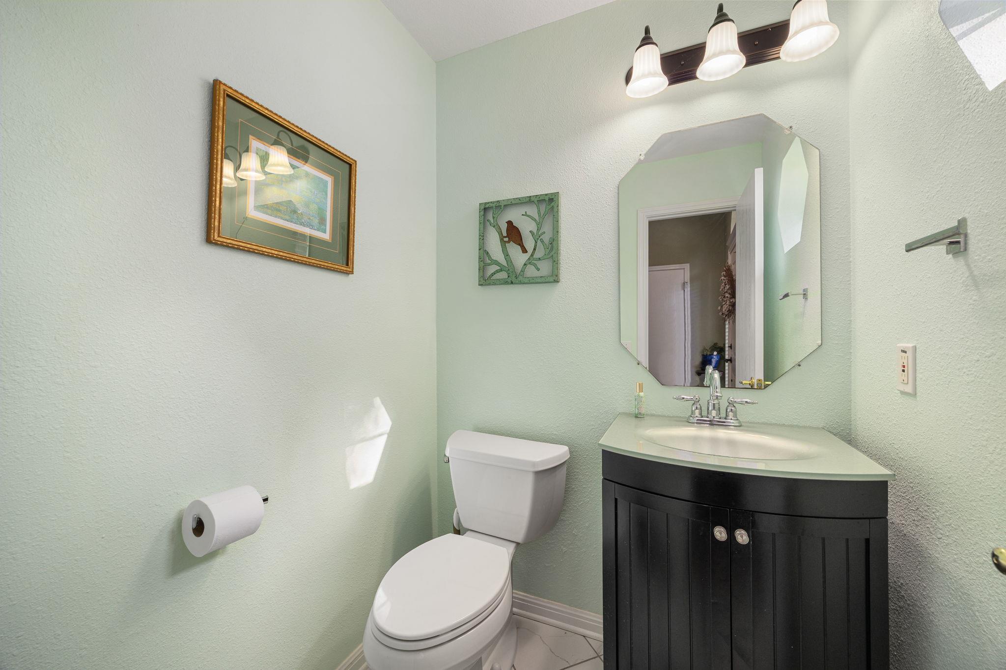 103 Little Lake Rd, Hutto, TX 78634