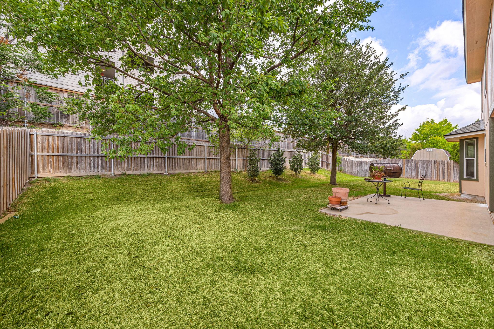 103 Little Lake Rd, Hutto, TX 78634