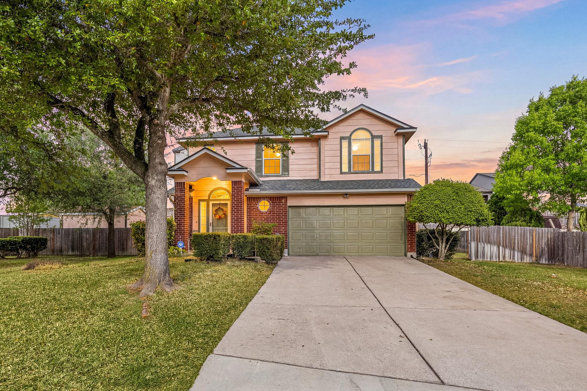 103 Little Lake Rd, Hutto, TX 78634