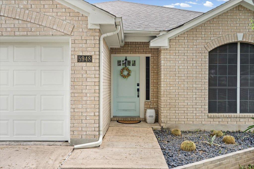 5948 Lomita Verde Cir, Austin, TX 78749