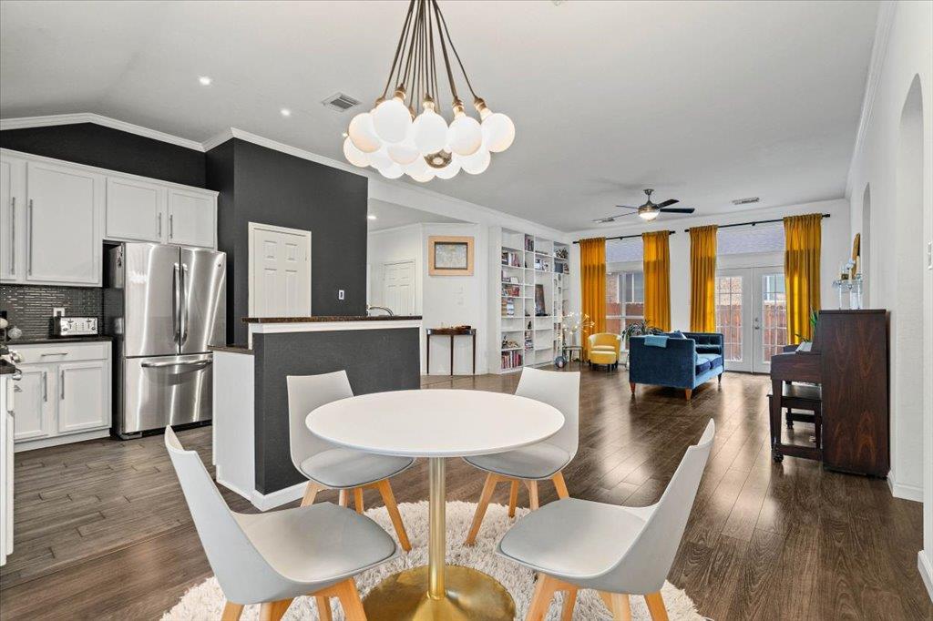 5948 Lomita Verde Cir, Austin, TX 78749