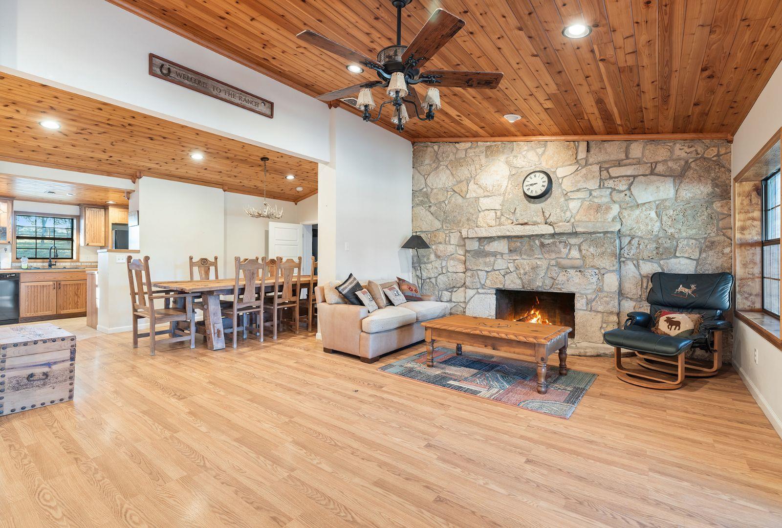 Dripping Springs, TX 78620