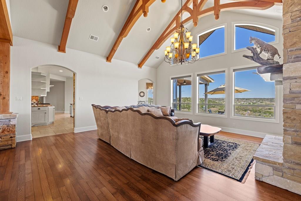 203 Flight Path, Fredericksburg, TX 78624