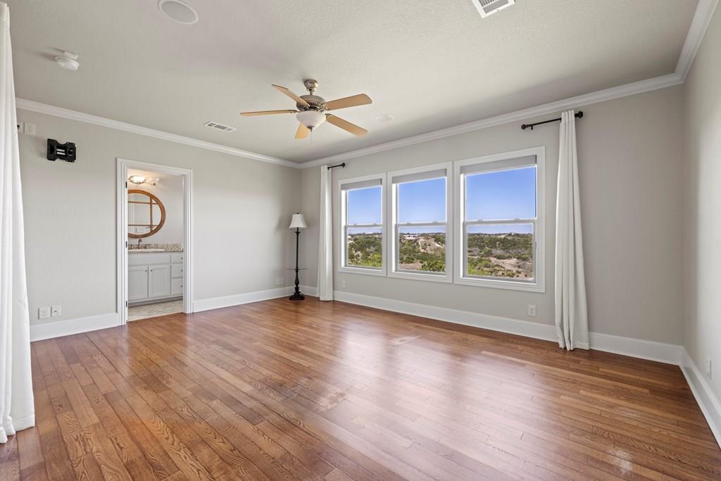 203 Flight Path, Fredericksburg, TX 78624