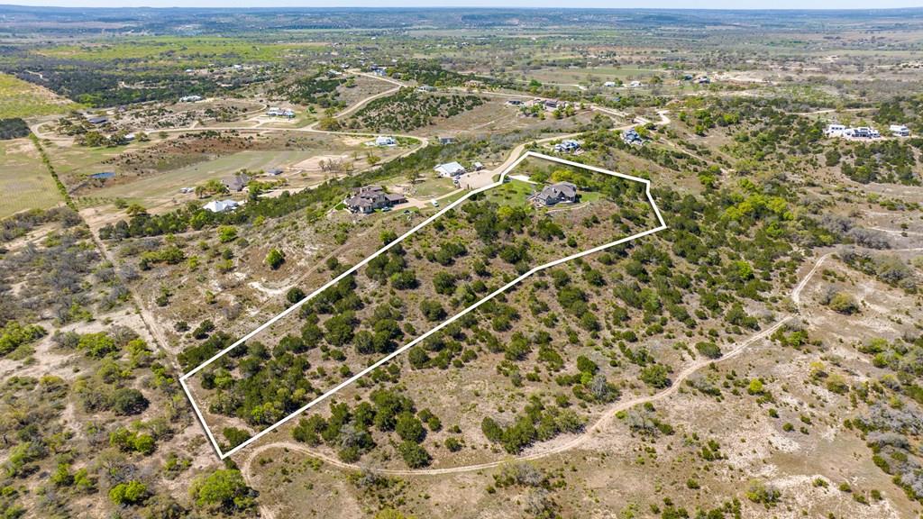 203 Flight Path, Fredericksburg, TX 78624