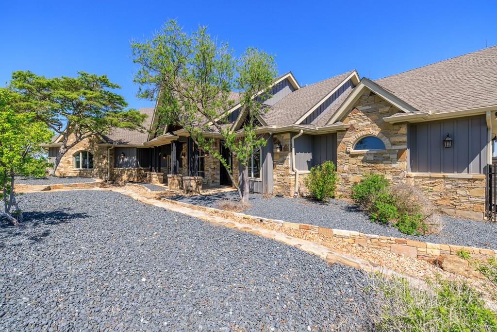 203 Flight Path, Fredericksburg, TX 78624