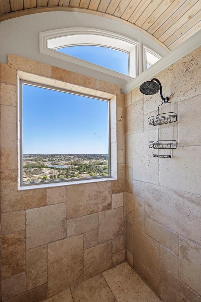 203 Flight Path, Fredericksburg, TX 78624