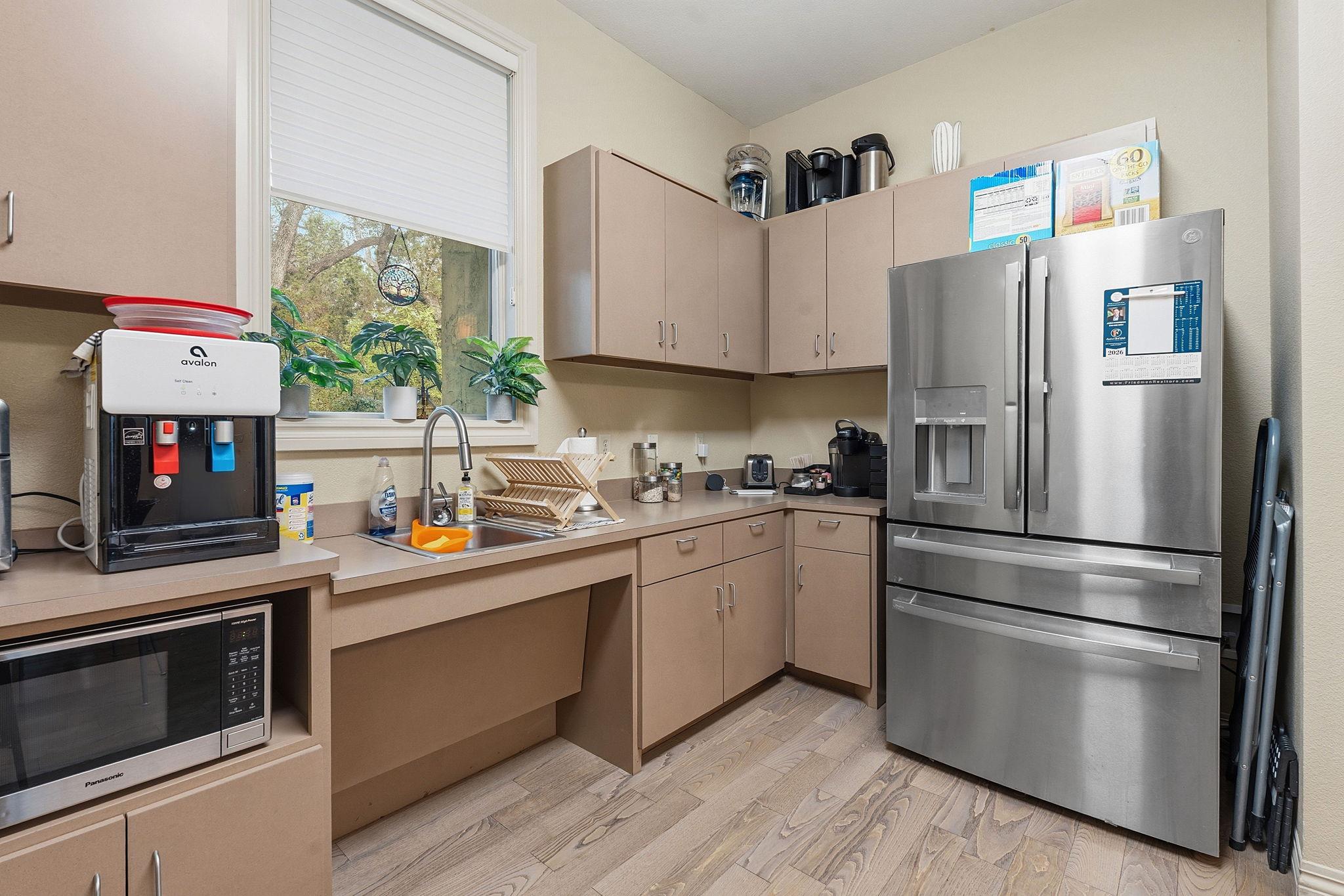 5900 Southwest Pkwy # 401, Austin, TX 78735