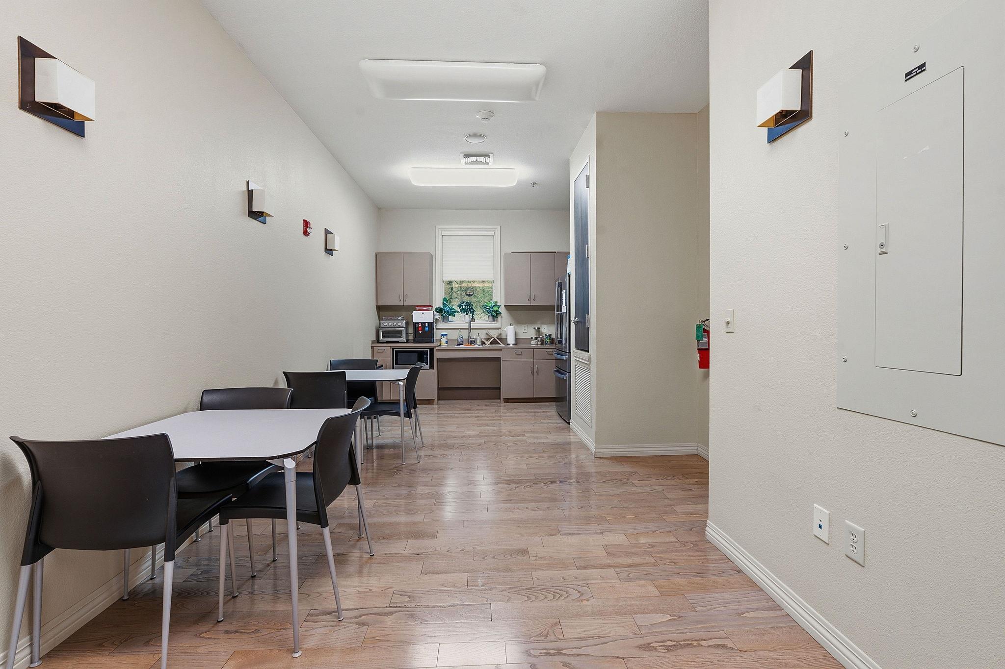 5900 Southwest Pkwy # 401, Austin, TX 78735