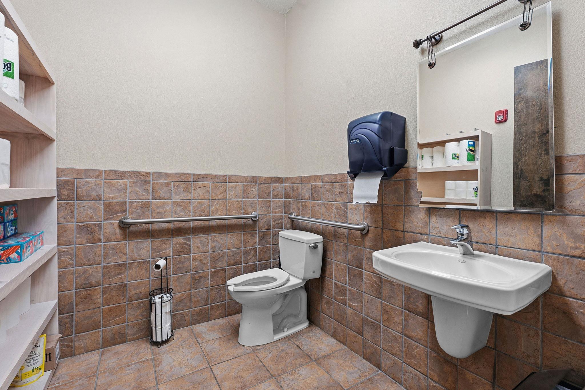 5900 Southwest Pkwy # 401, Austin, TX 78735