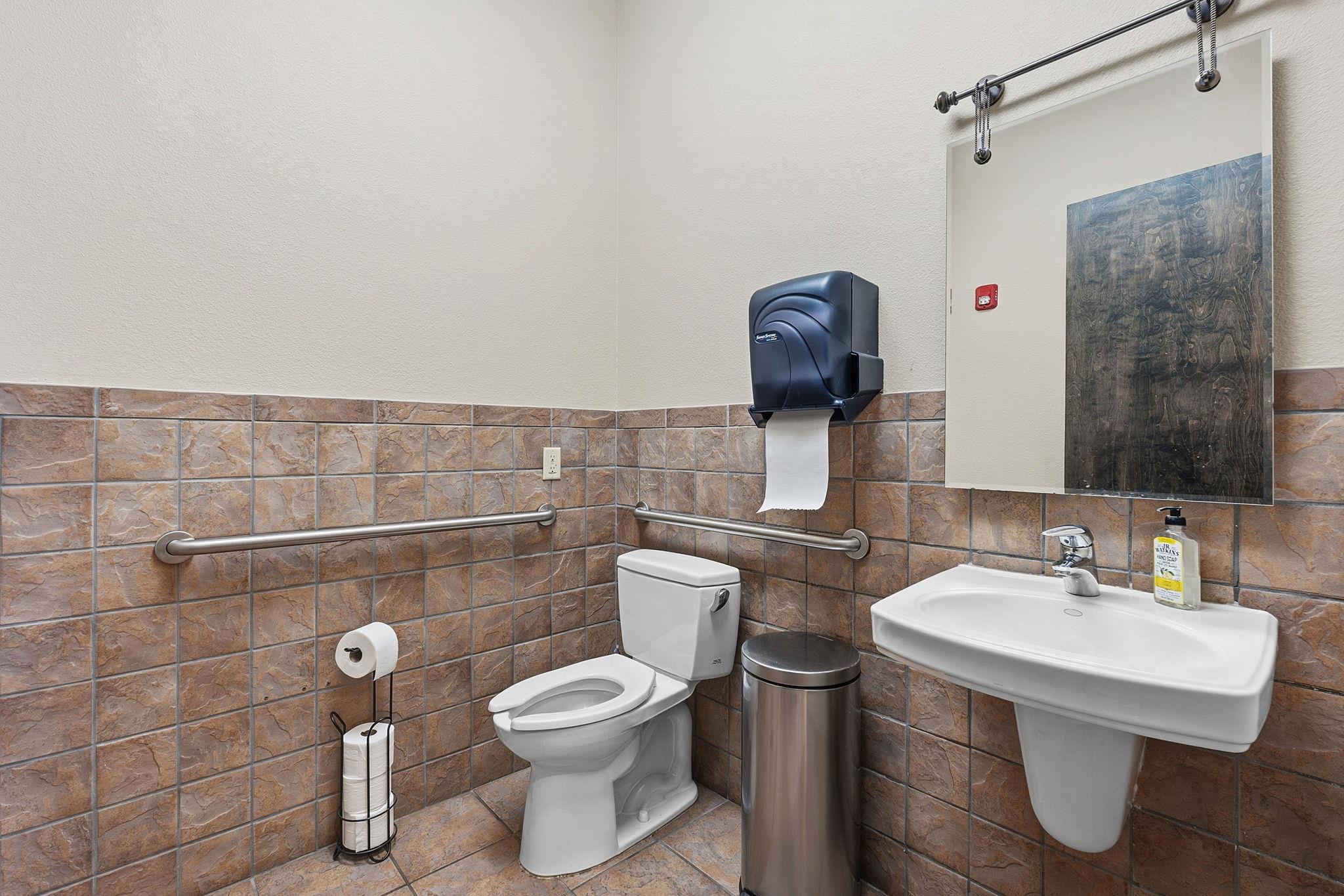 5900 Southwest Pkwy # 401, Austin, TX 78735