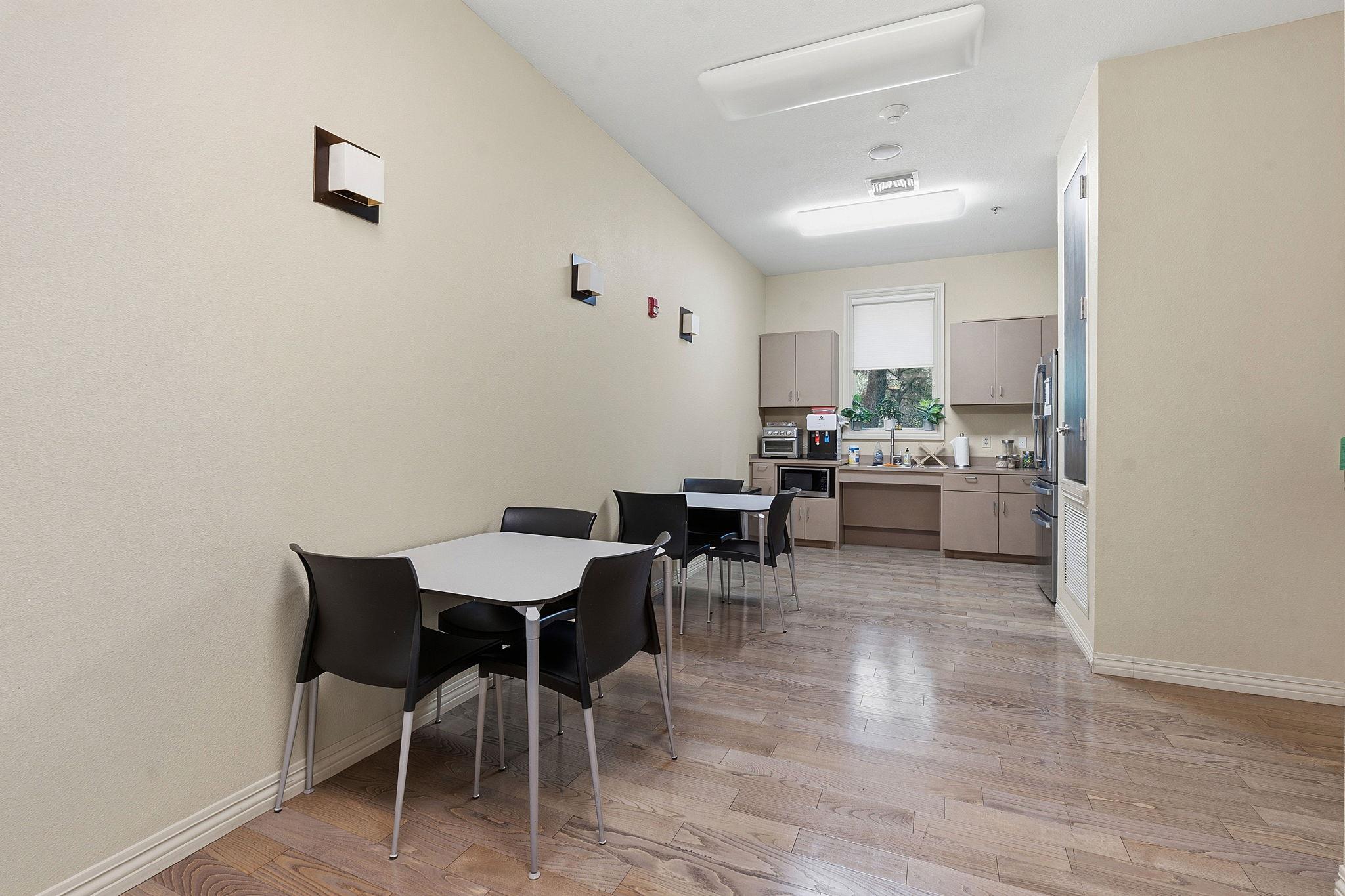 5900 Southwest Pkwy # 401, Austin, TX 78735