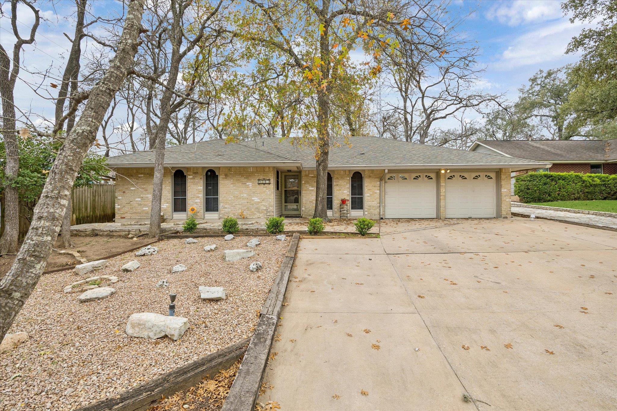 1815 Parkside Ln, Austin, TX 78745