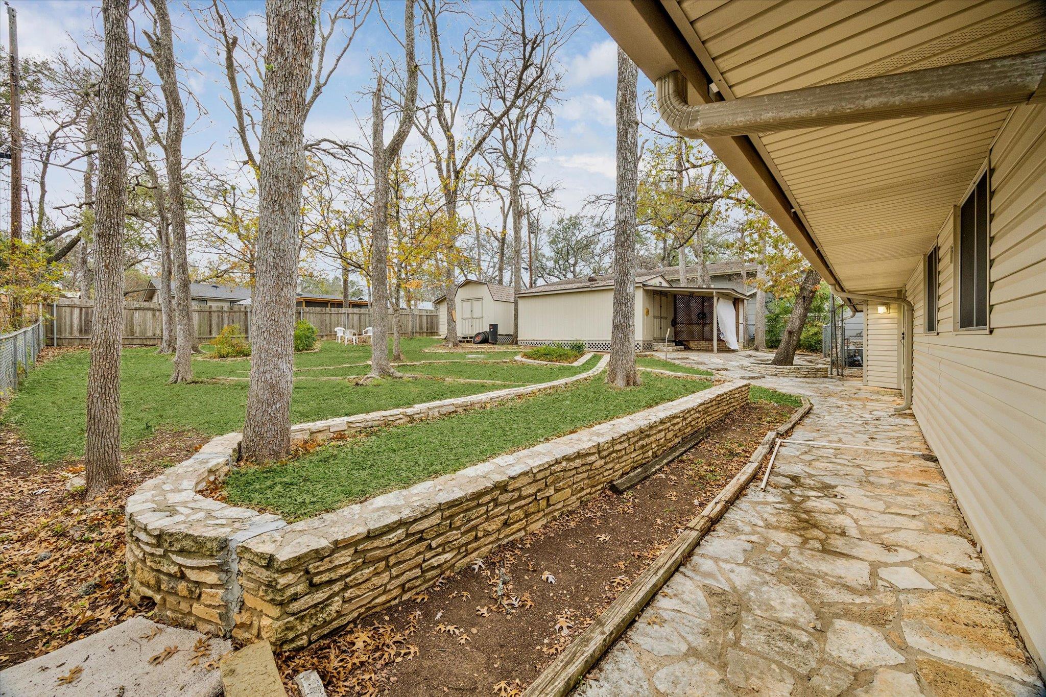 1815 Parkside Ln, Austin, TX 78745