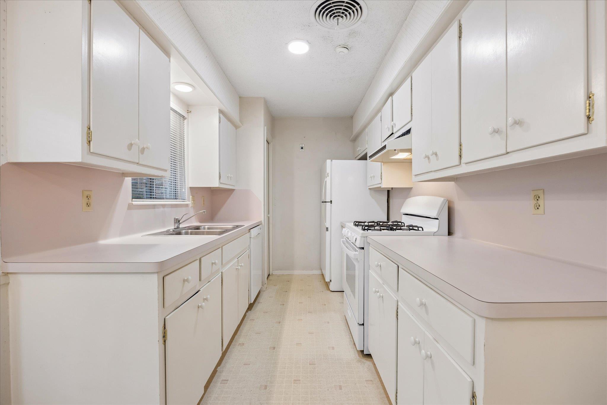 1815 Parkside Ln, Austin, TX 78745