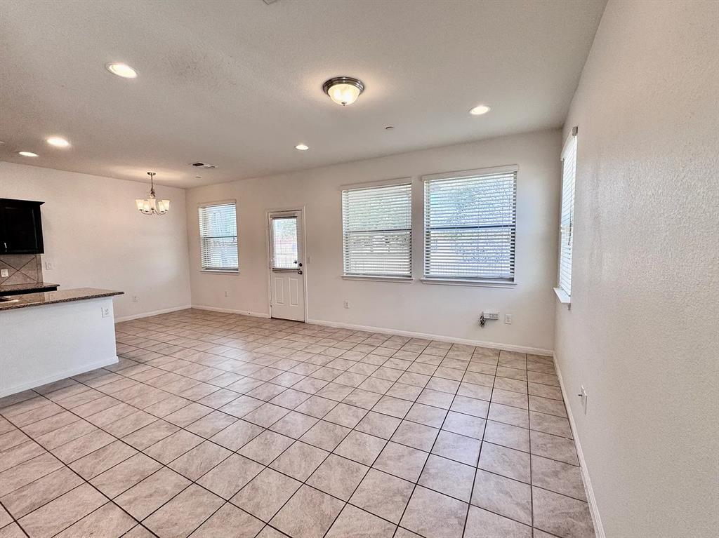 1001 ZODIAC Ln # 50, Round Rock, TX 78665