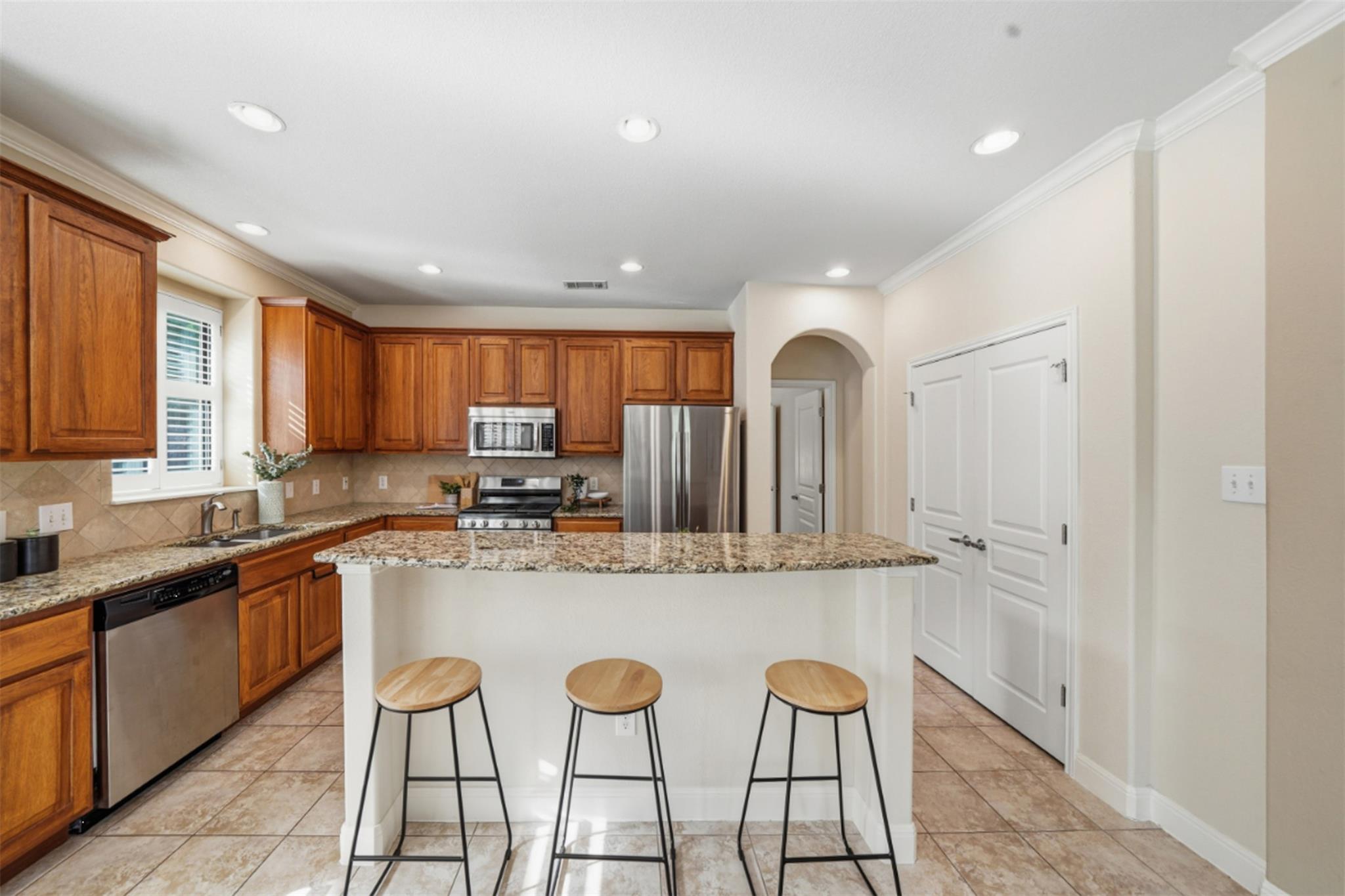 6705 Covered Bridge Dr # 8, Austin, TX 78736