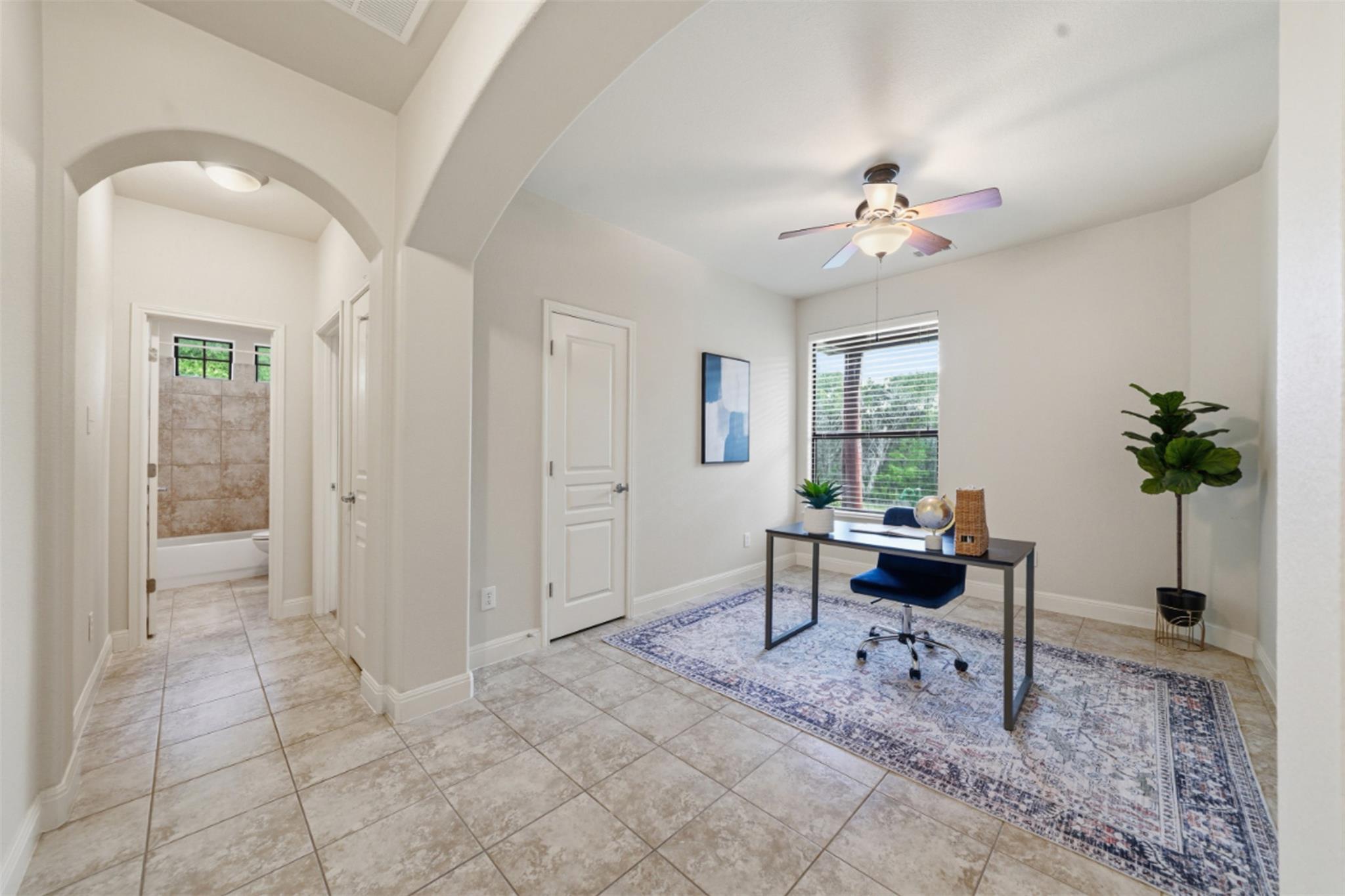 6705 Covered Bridge Dr # 8, Austin, TX 78736