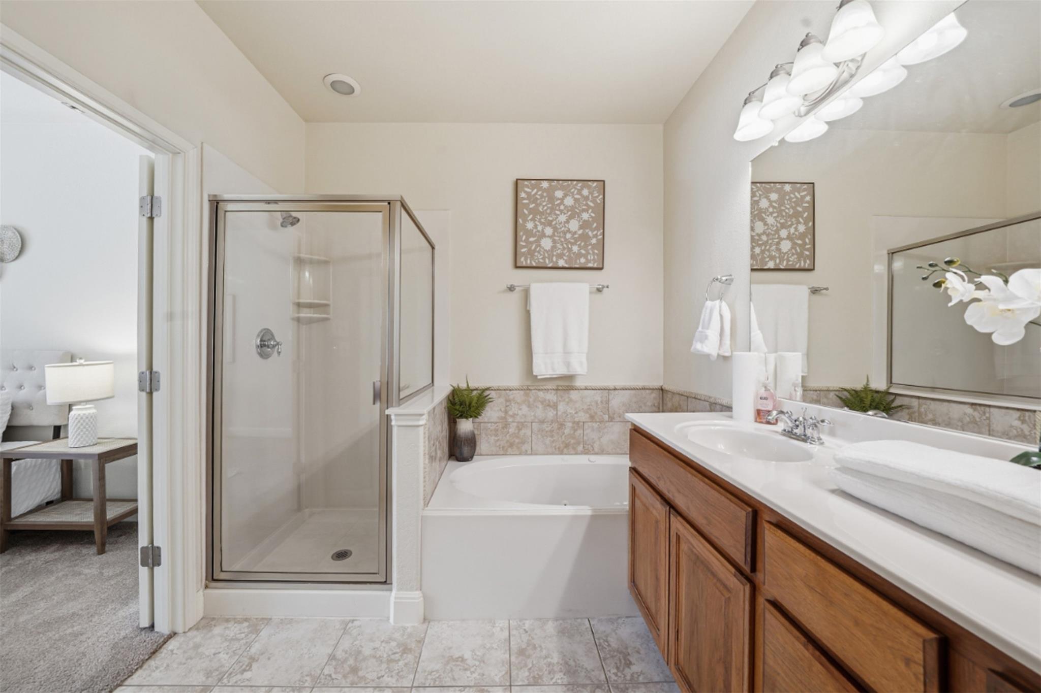 6705 Covered Bridge Dr # 8, Austin, TX 78736