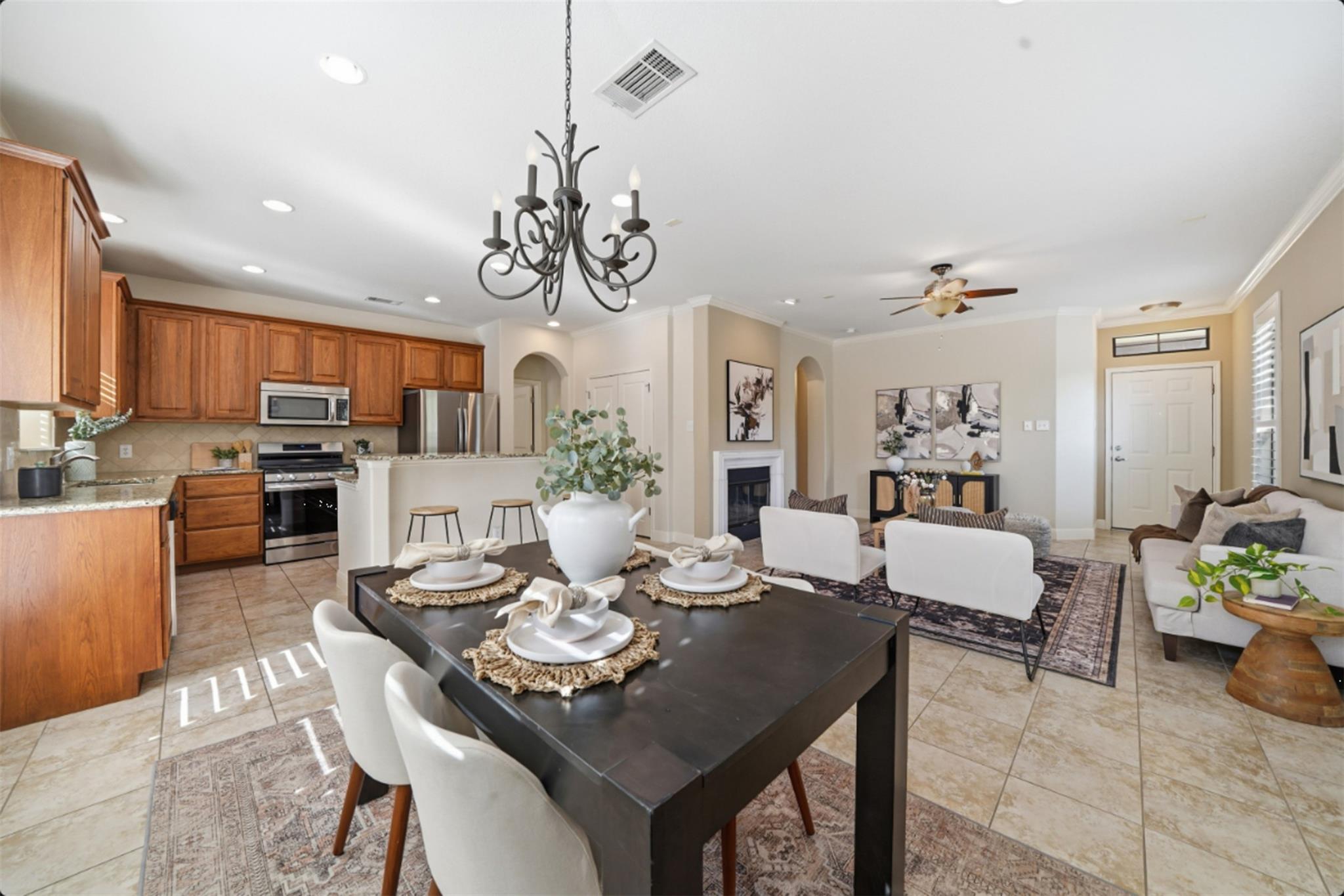 6705 Covered Bridge Dr # 8, Austin, TX 78736