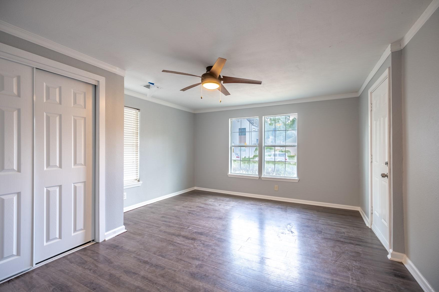 2100 E 2nd St, Austin, TX 78702