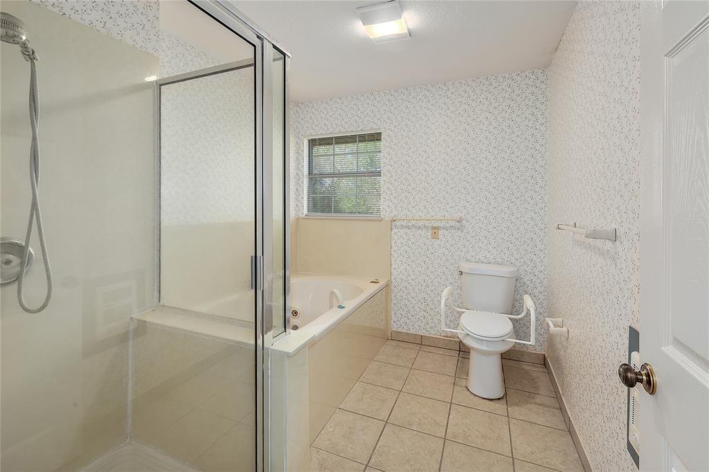 235 Mesquite Dr, Cedar Creek, TX 78612