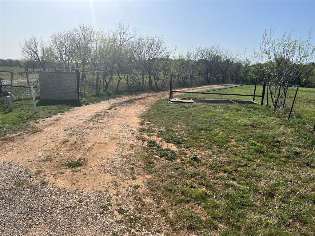 235 Mesquite Dr, Cedar Creek, TX 78612