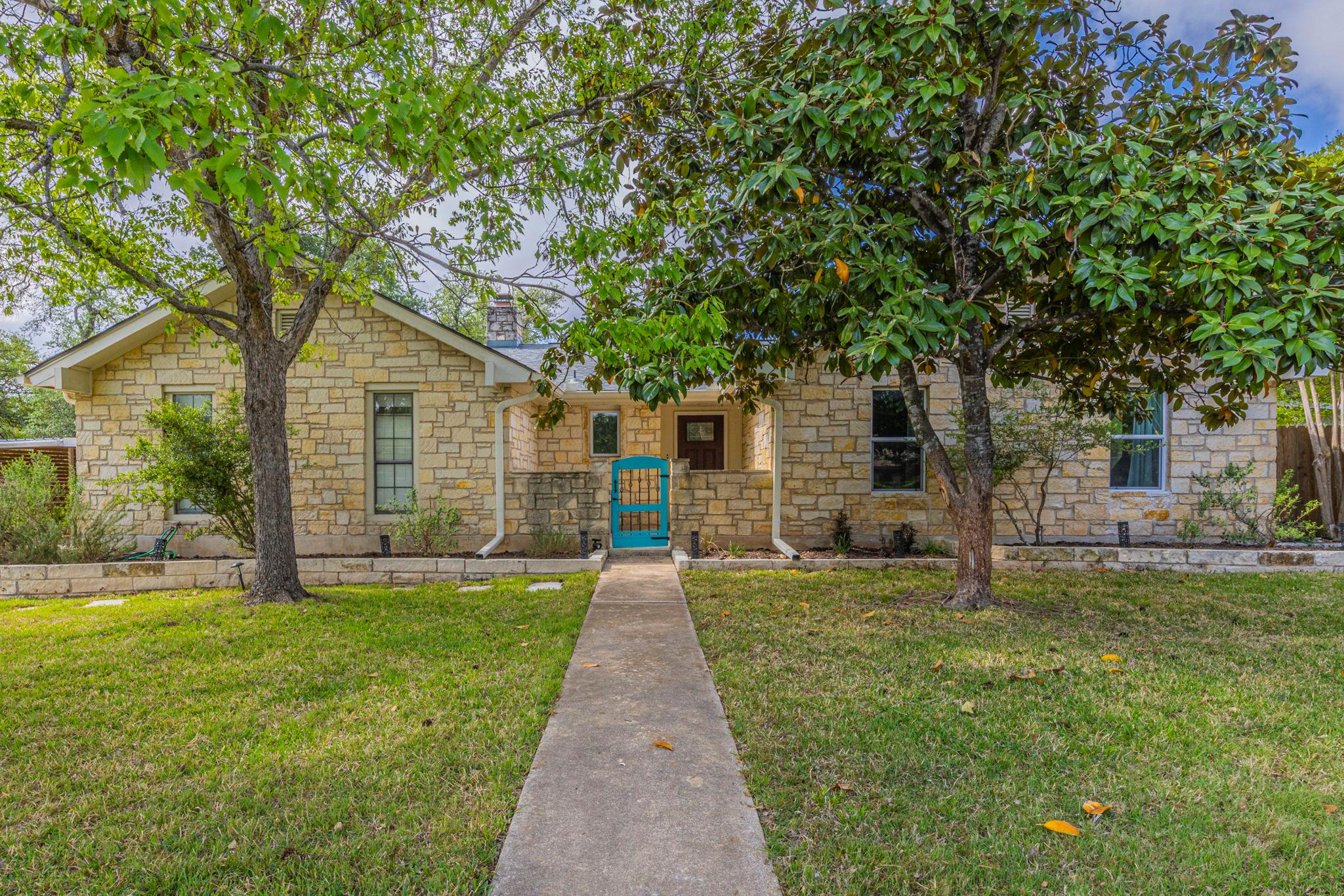 3900 Aero Dr, Georgetown, TX 78628