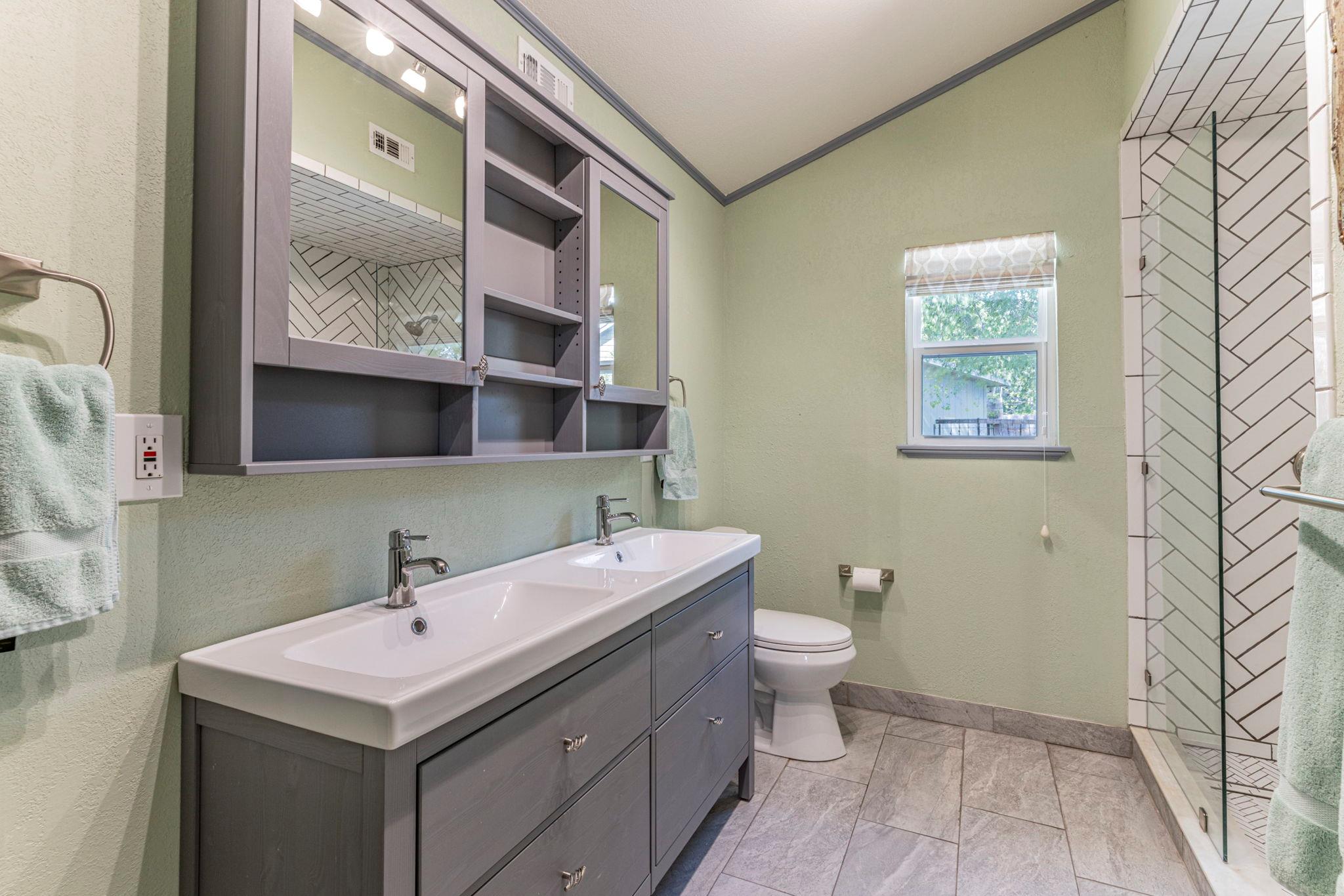 3900 Aero Dr, Georgetown, TX 78628