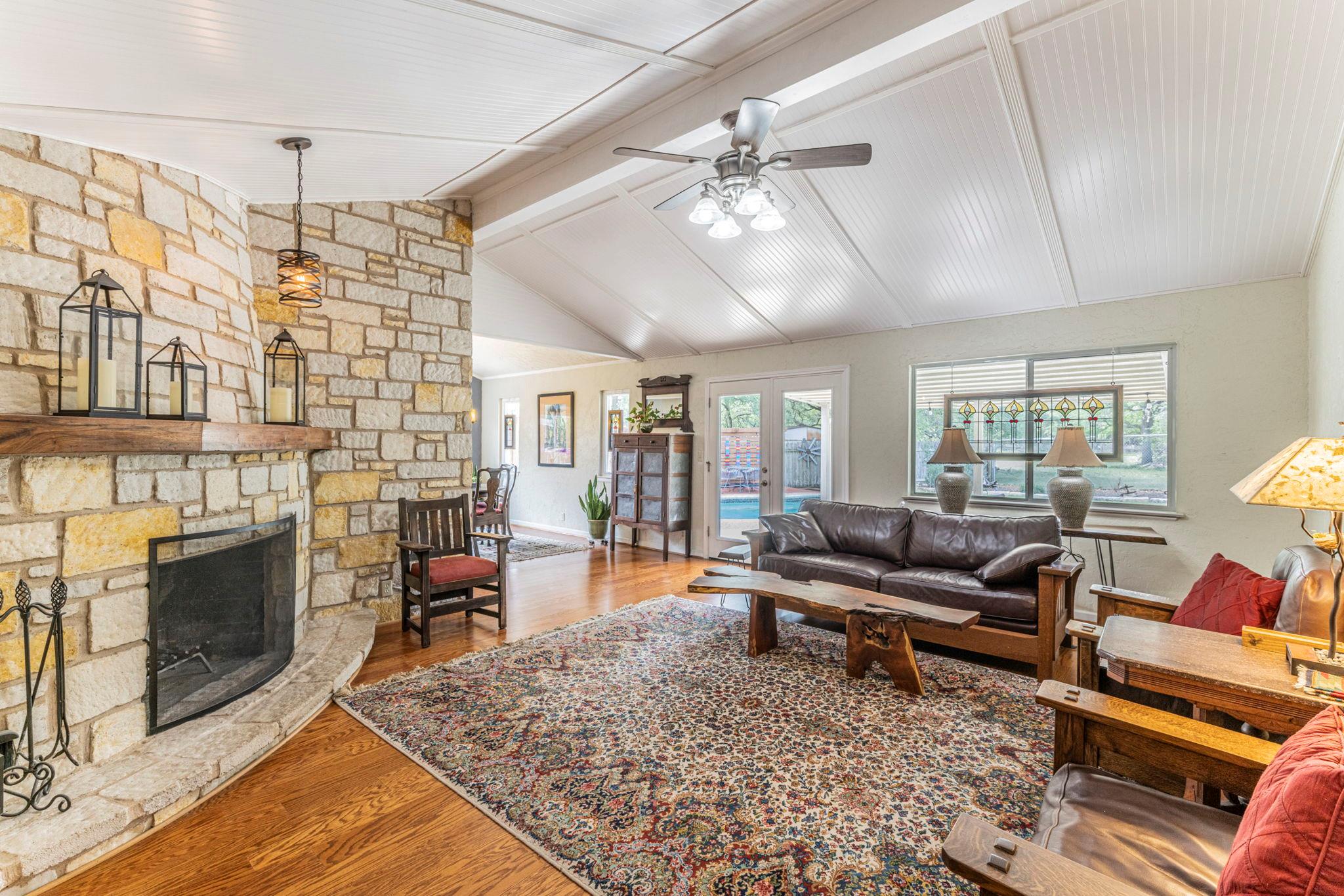 3900 Aero Dr, Georgetown, TX 78628