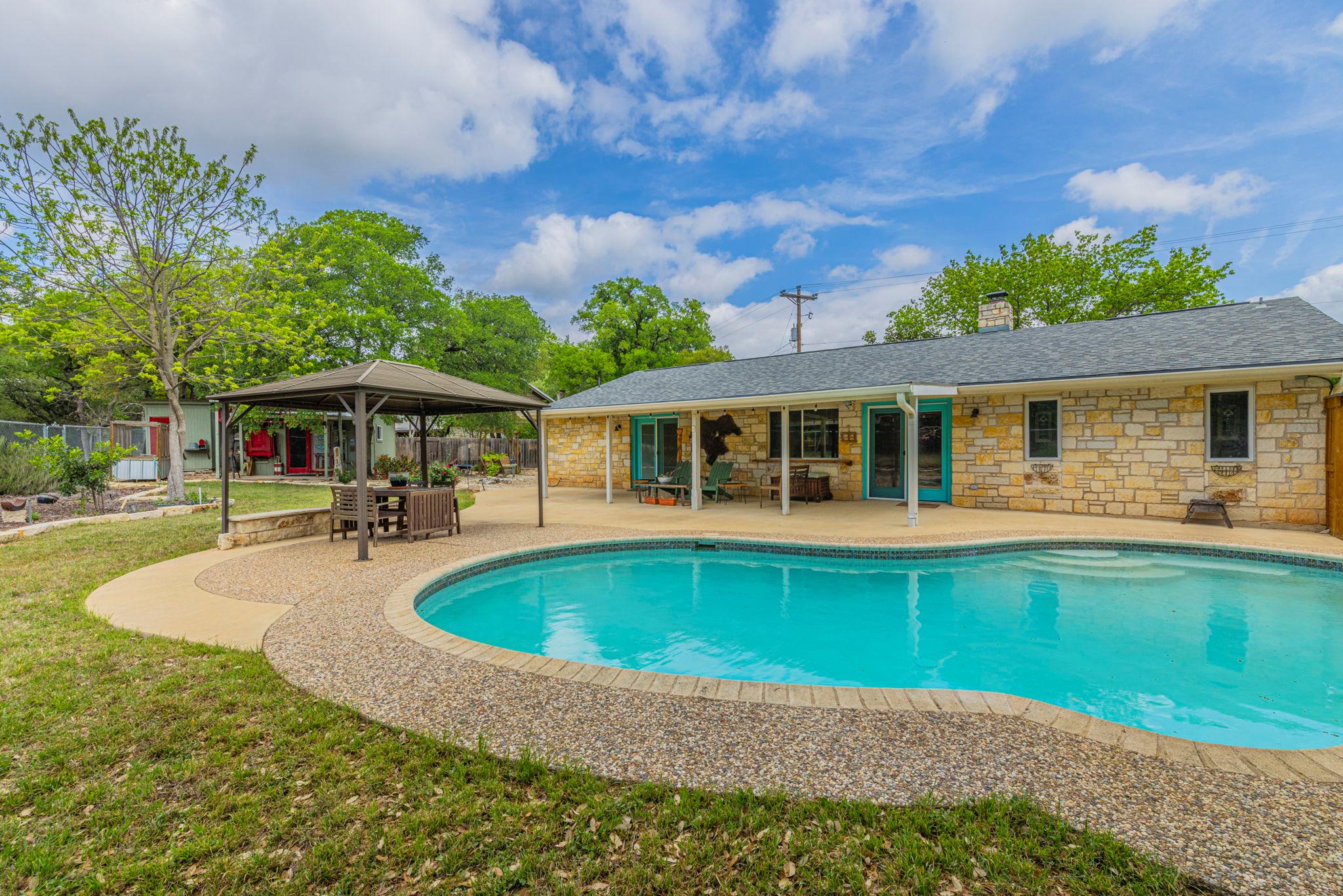 3900 Aero Dr, Georgetown, TX 78628