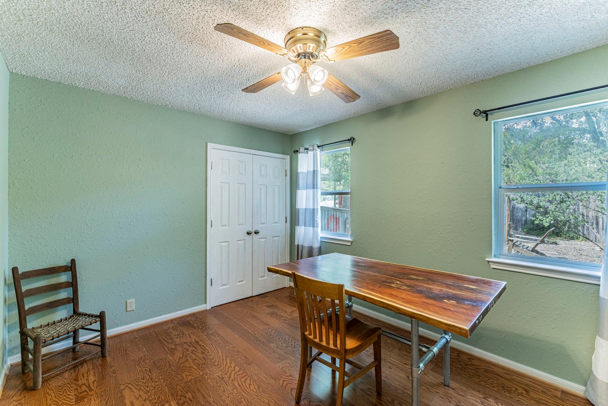 3900 Aero Dr, Georgetown, TX 78628