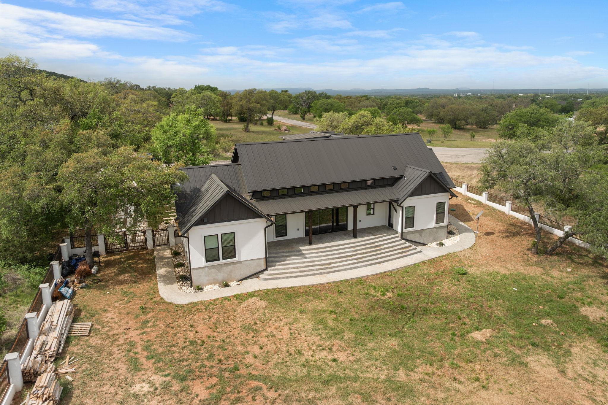 143 Keystone Rdg, Buchanan Dam, TX 78609