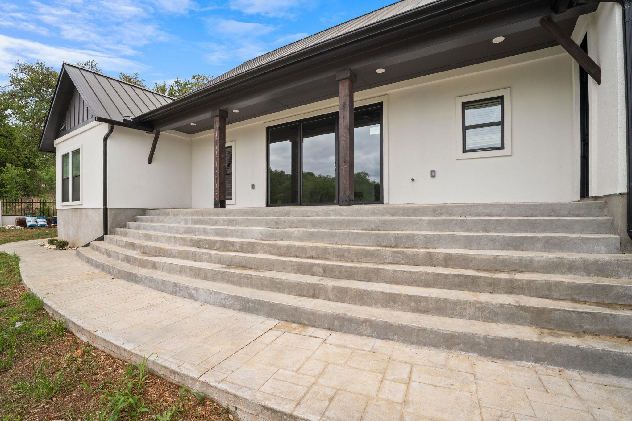 143 Keystone Rdg, Buchanan Dam, TX 78609