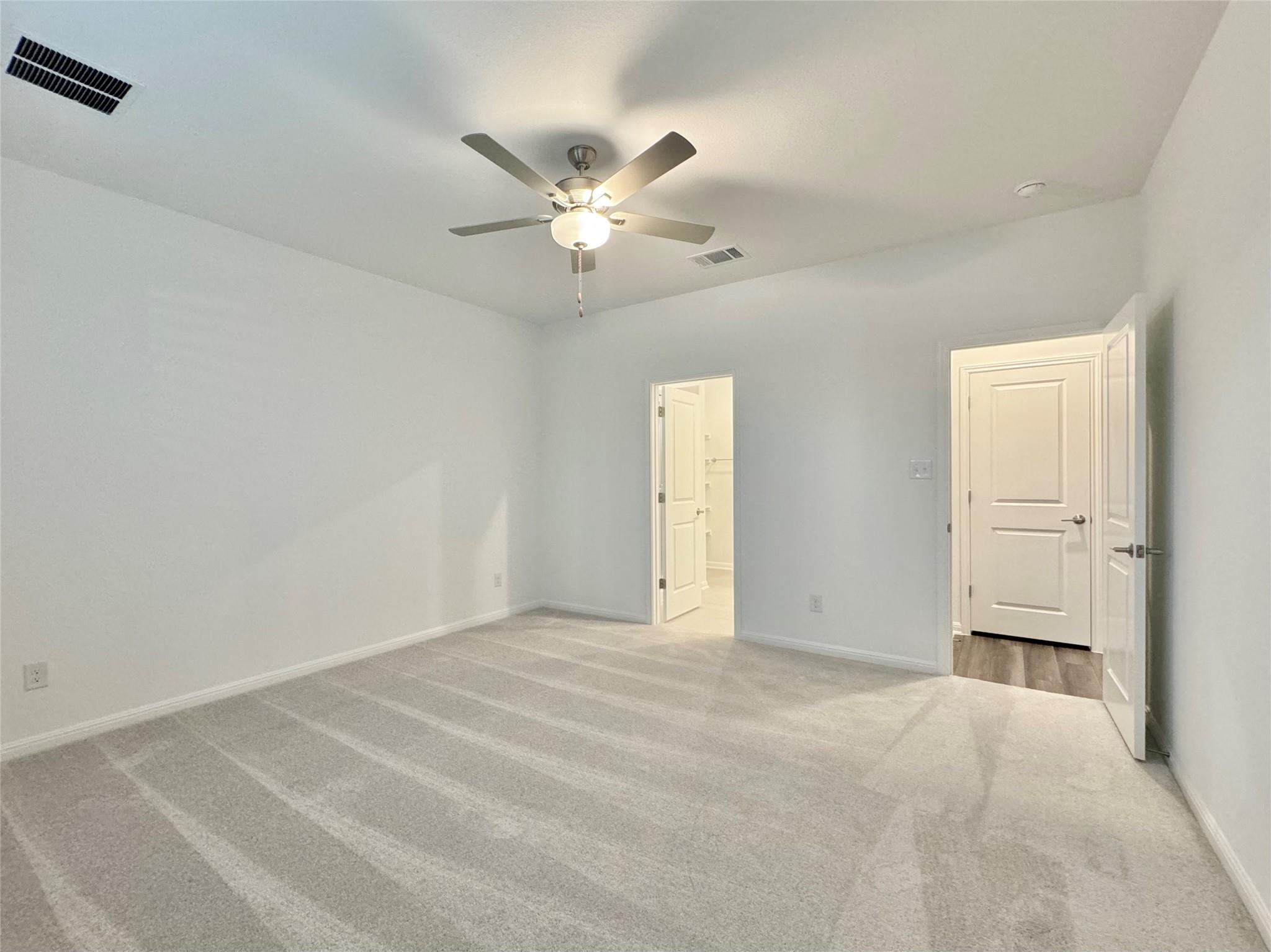 611 Emory Crossing Blvd, Hutto, TX 78634