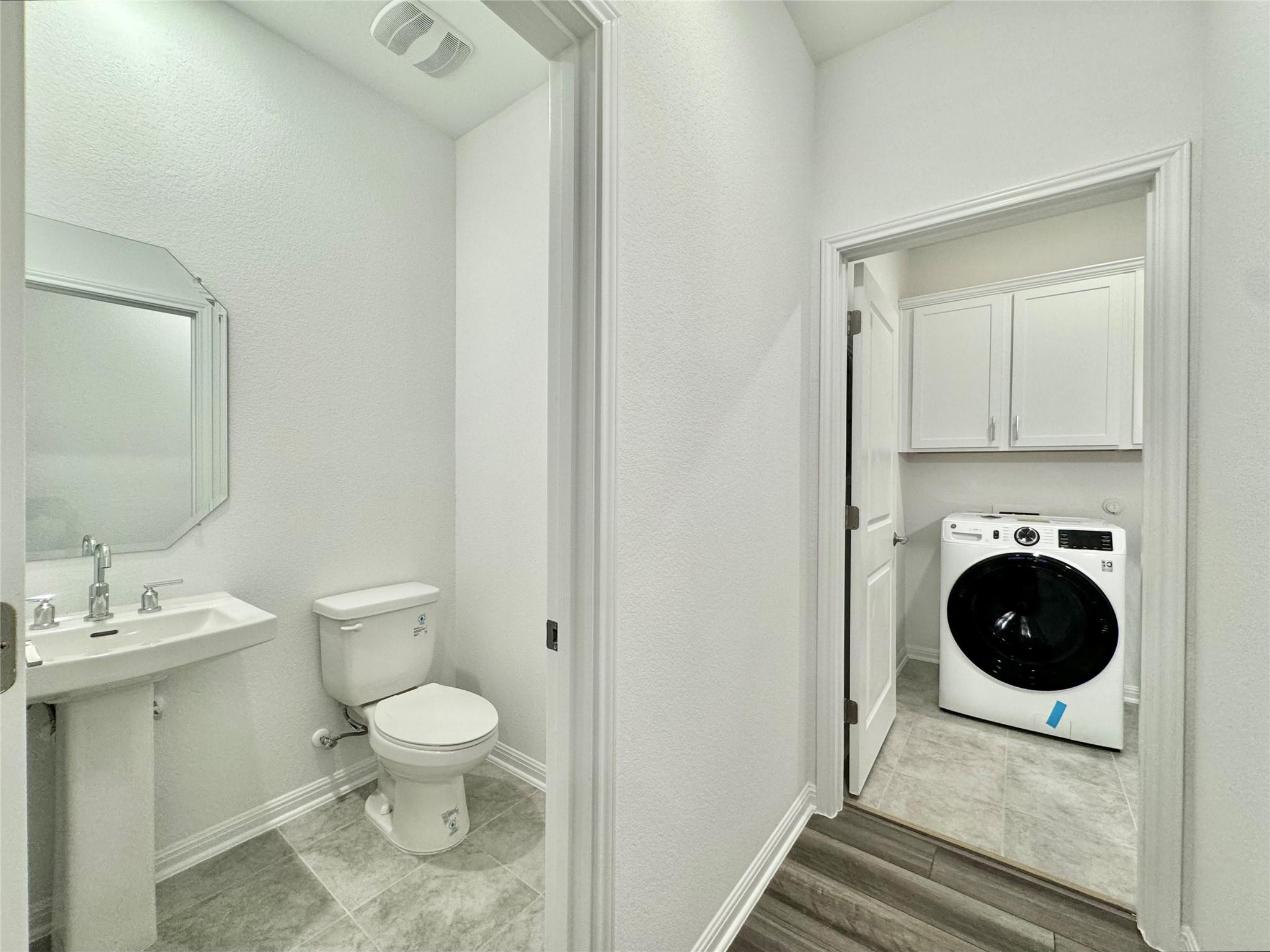 611 Emory Crossing Blvd, Hutto, TX 78634