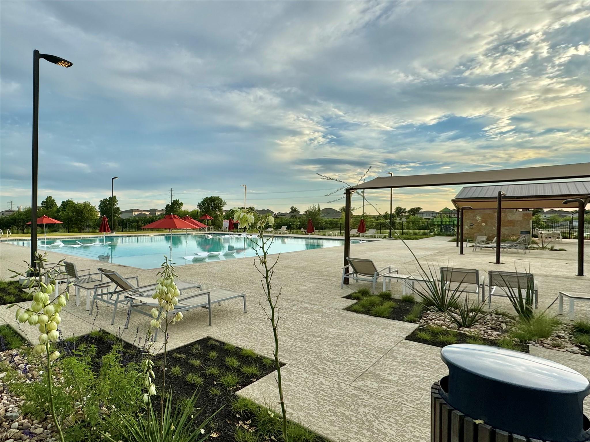 611 Emory Crossing Blvd, Hutto, TX 78634