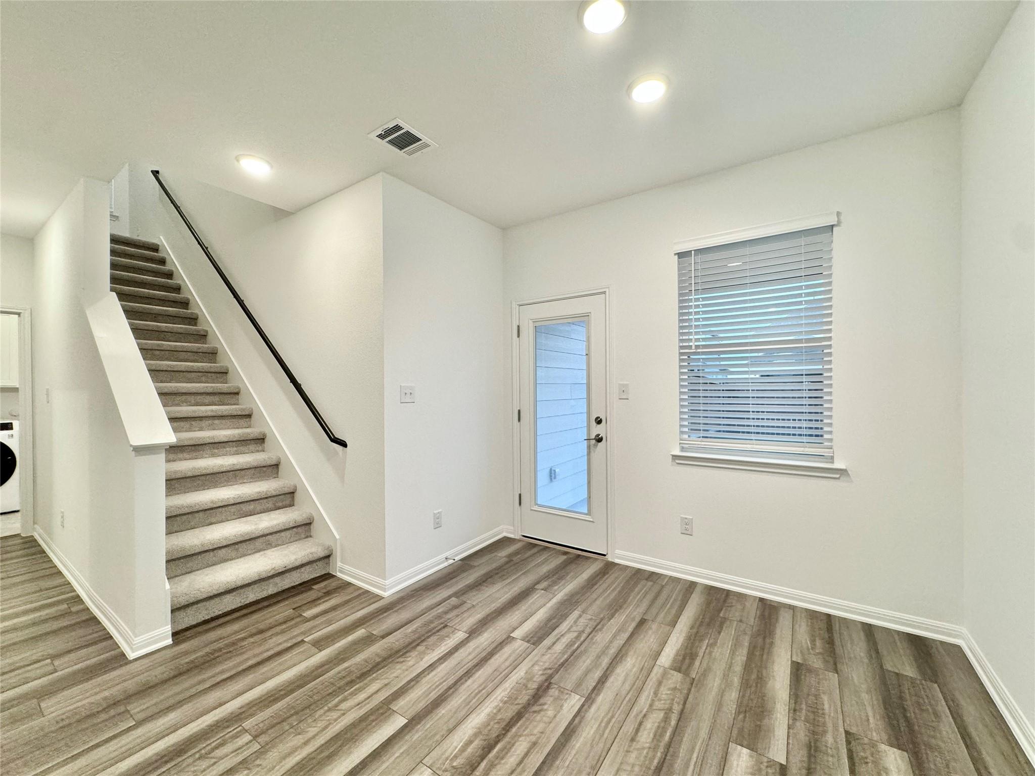 611 Emory Crossing Blvd, Hutto, TX 78634