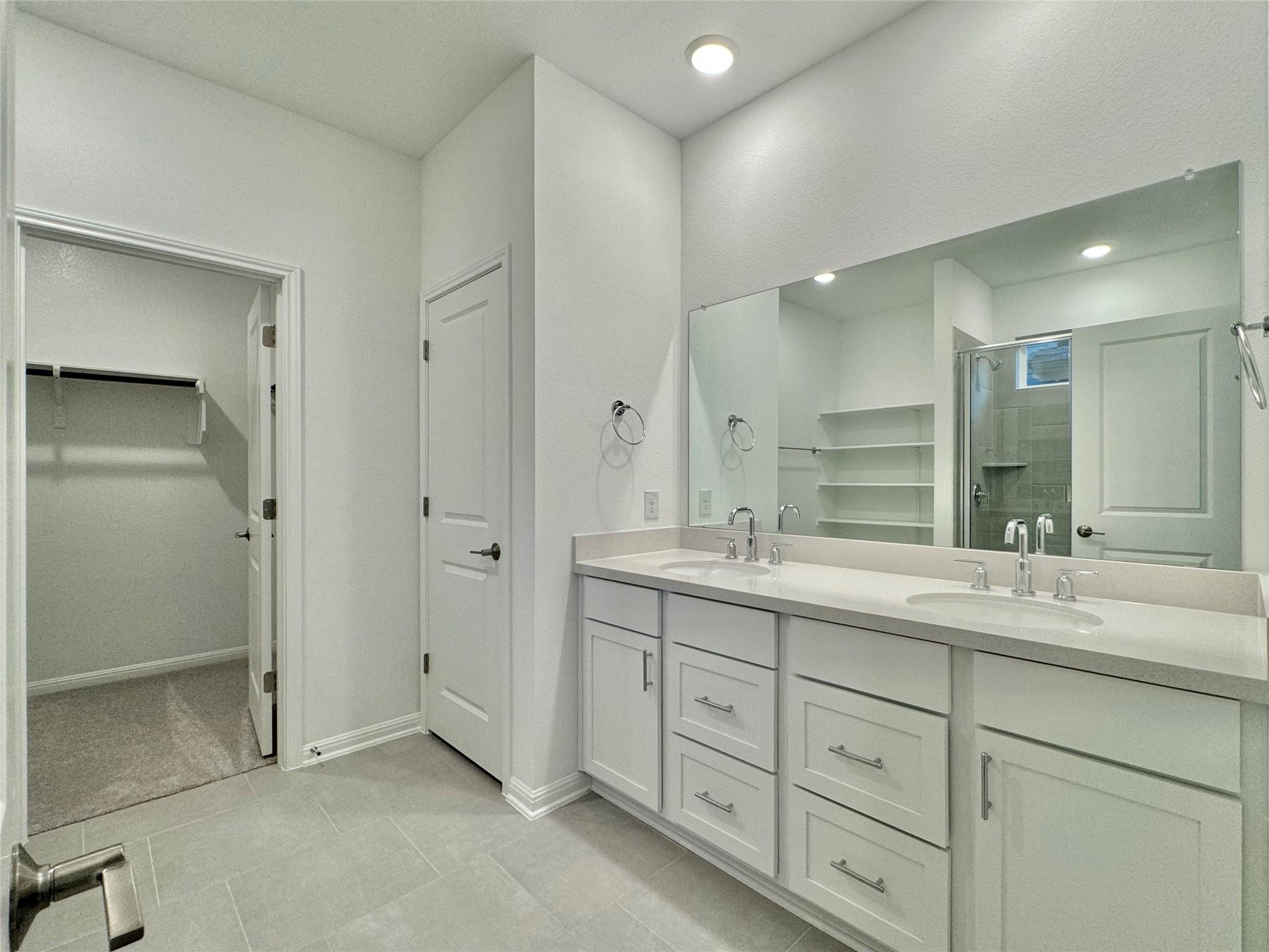 611 Emory Crossing Blvd, Hutto, TX 78634