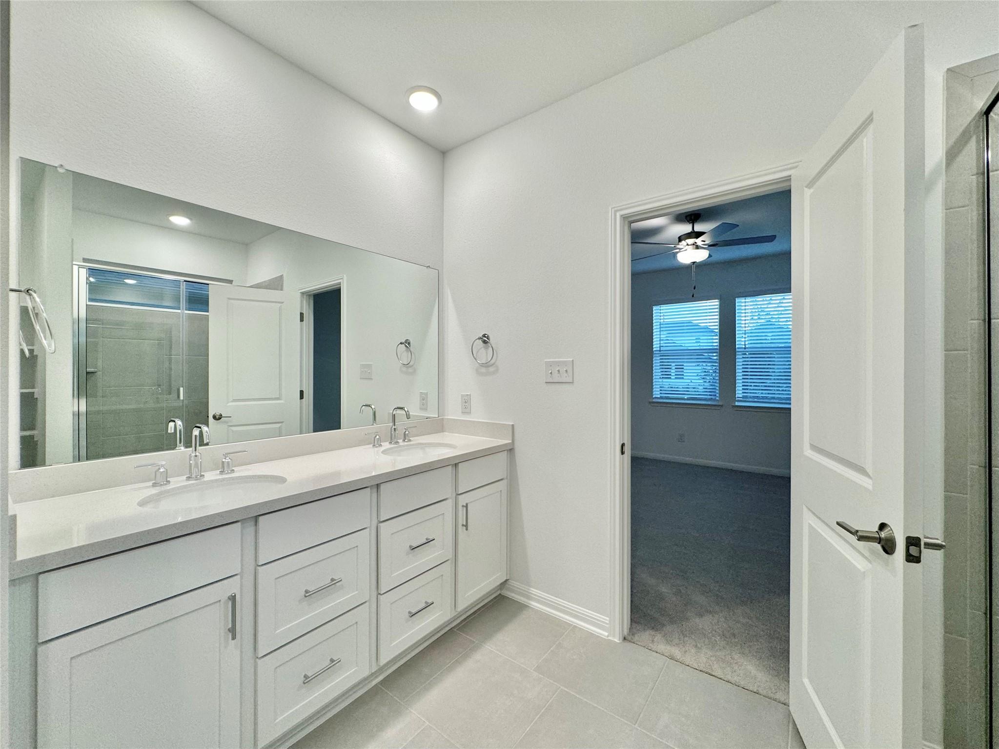 611 Emory Crossing Blvd, Hutto, TX 78634