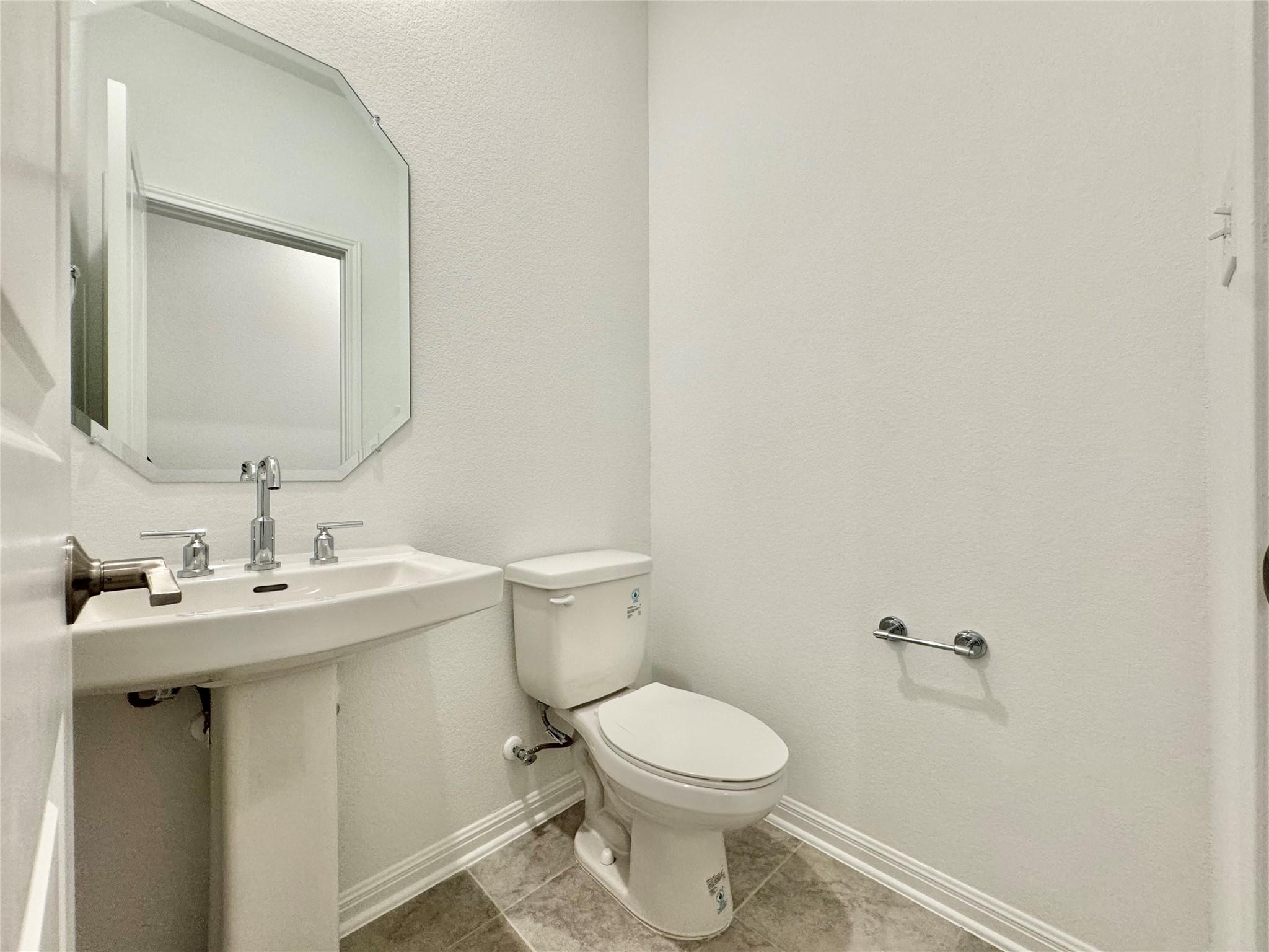 611 Emory Crossing Blvd, Hutto, TX 78634