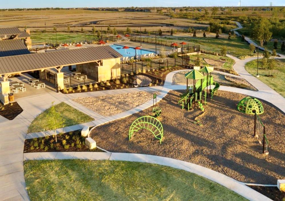 611 Emory Crossing Blvd, Hutto, TX 78634