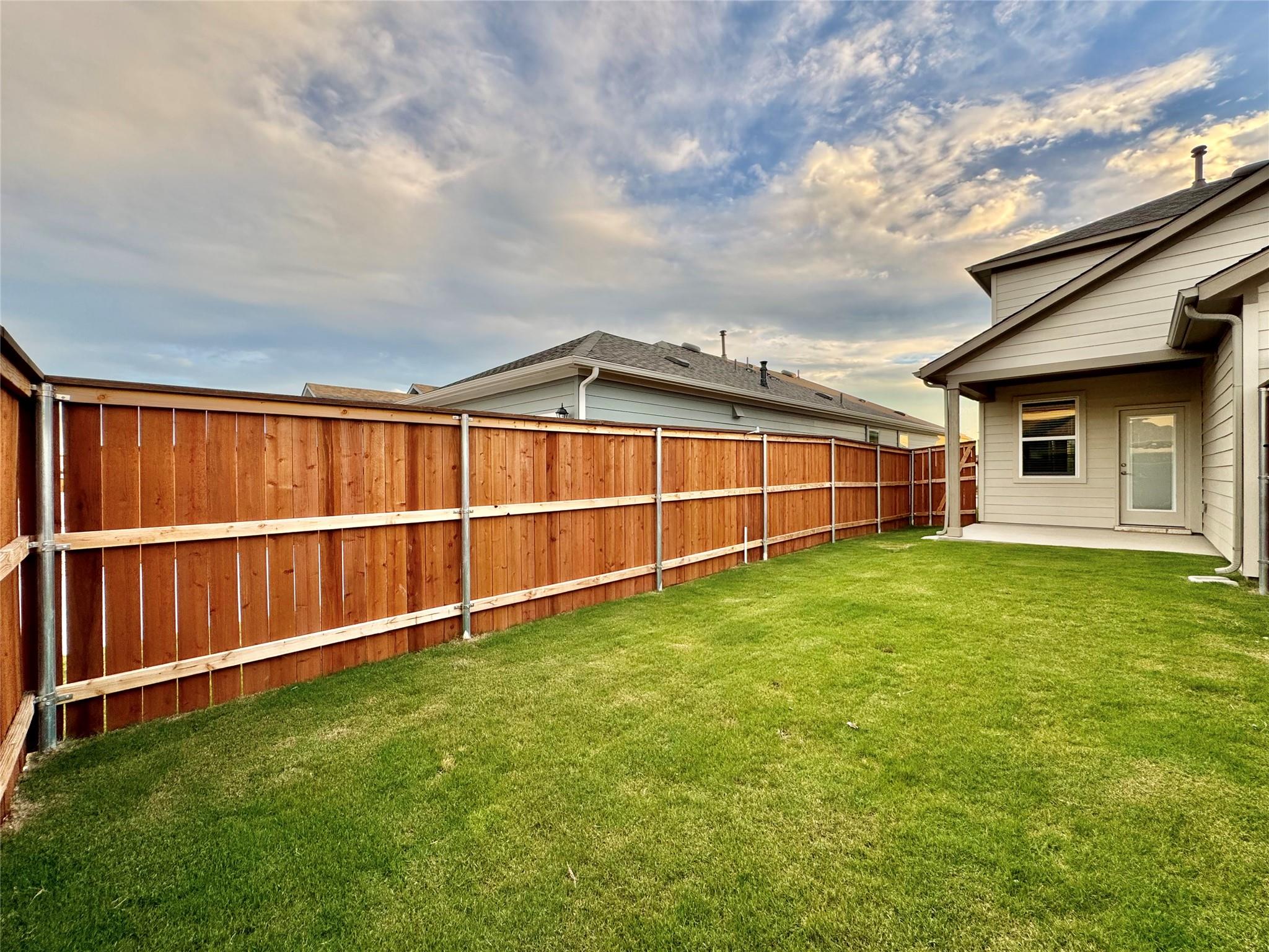 611 Emory Crossing Blvd, Hutto, TX 78634