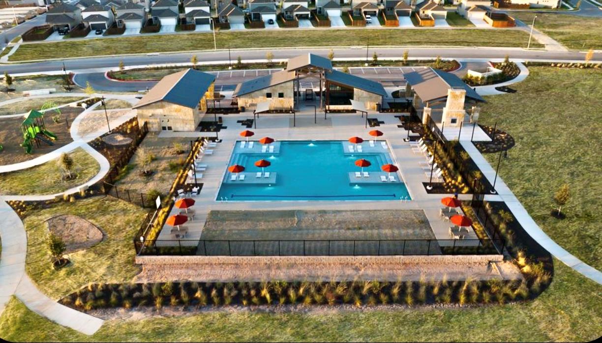 611 Emory Crossing Blvd, Hutto, TX 78634