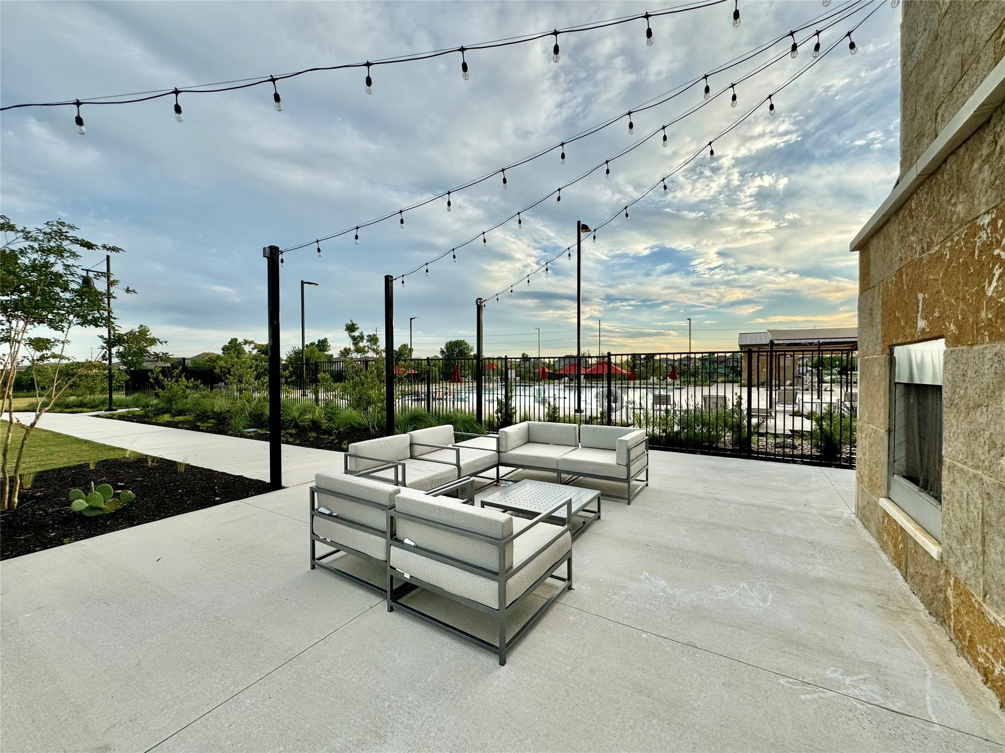 611 Emory Crossing Blvd, Hutto, TX 78634