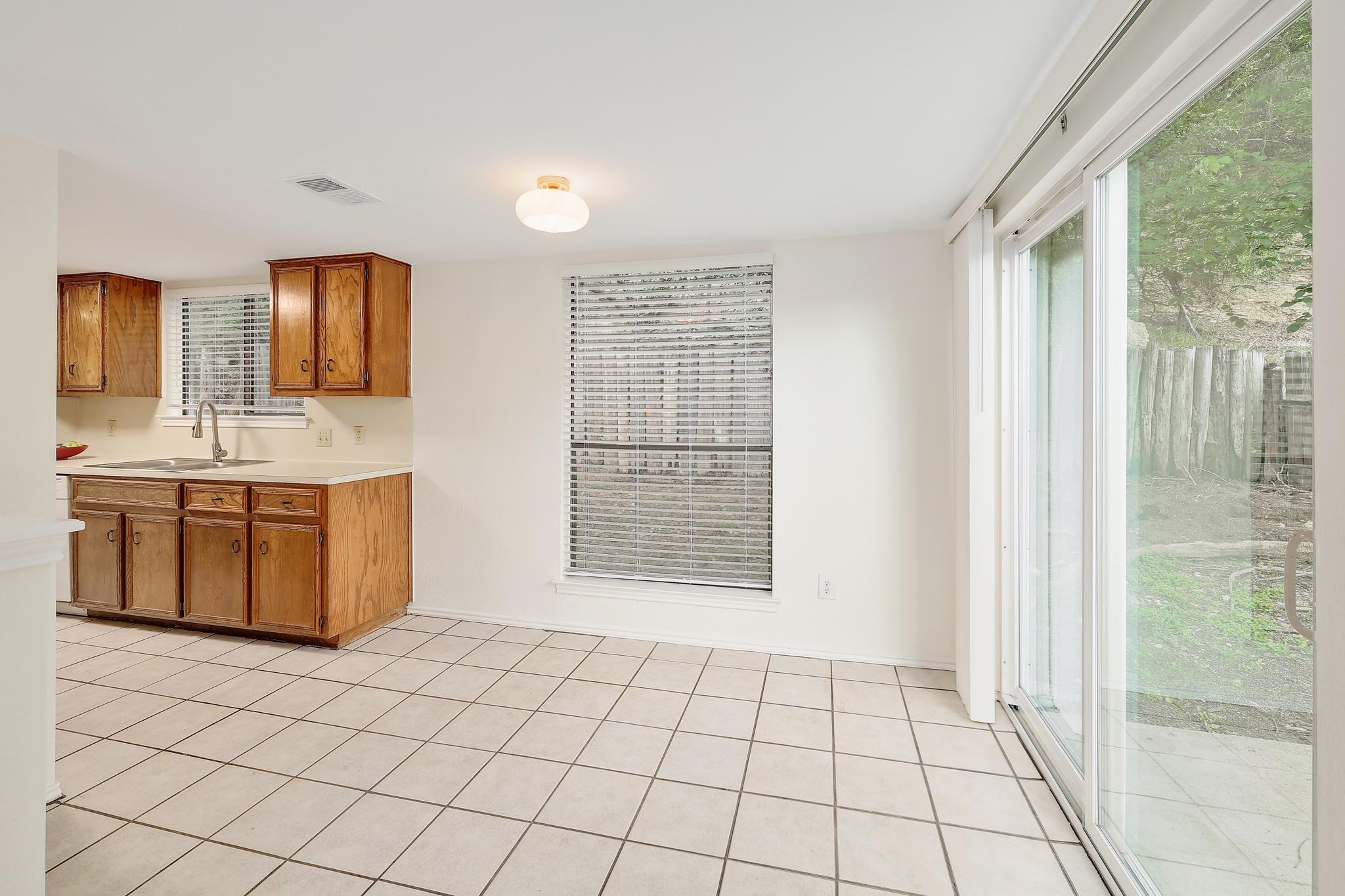 6519 Hart Ln, Austin, TX 78731