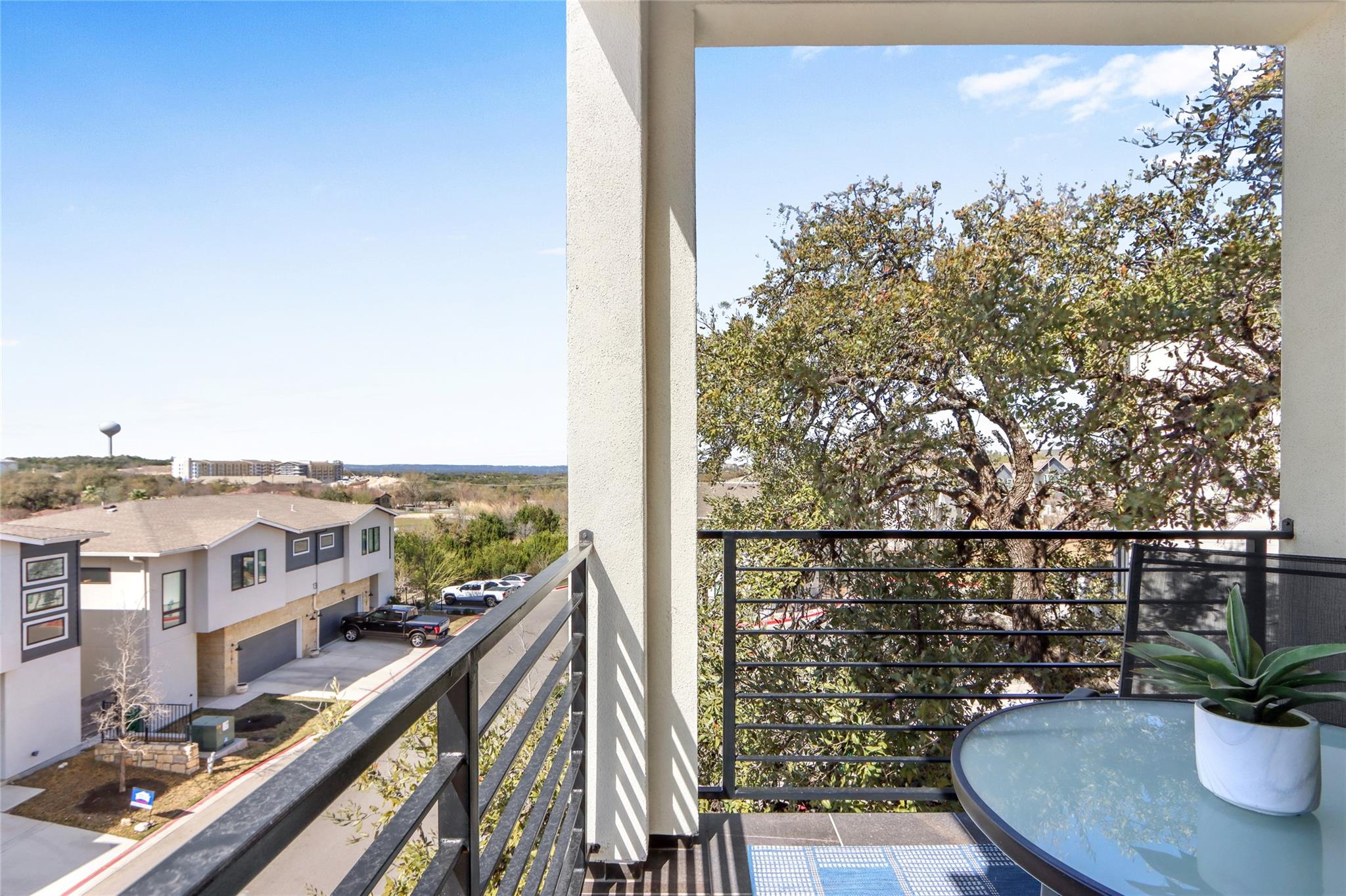 2050 Lohmans Spur Rd # 501, Lakeway, TX 78734